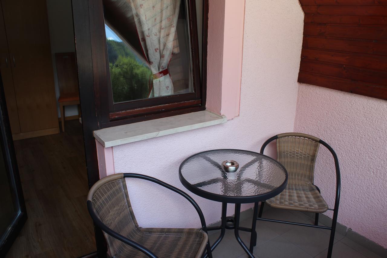 Guesthouse Veranda Mojstrana Exteriör bild